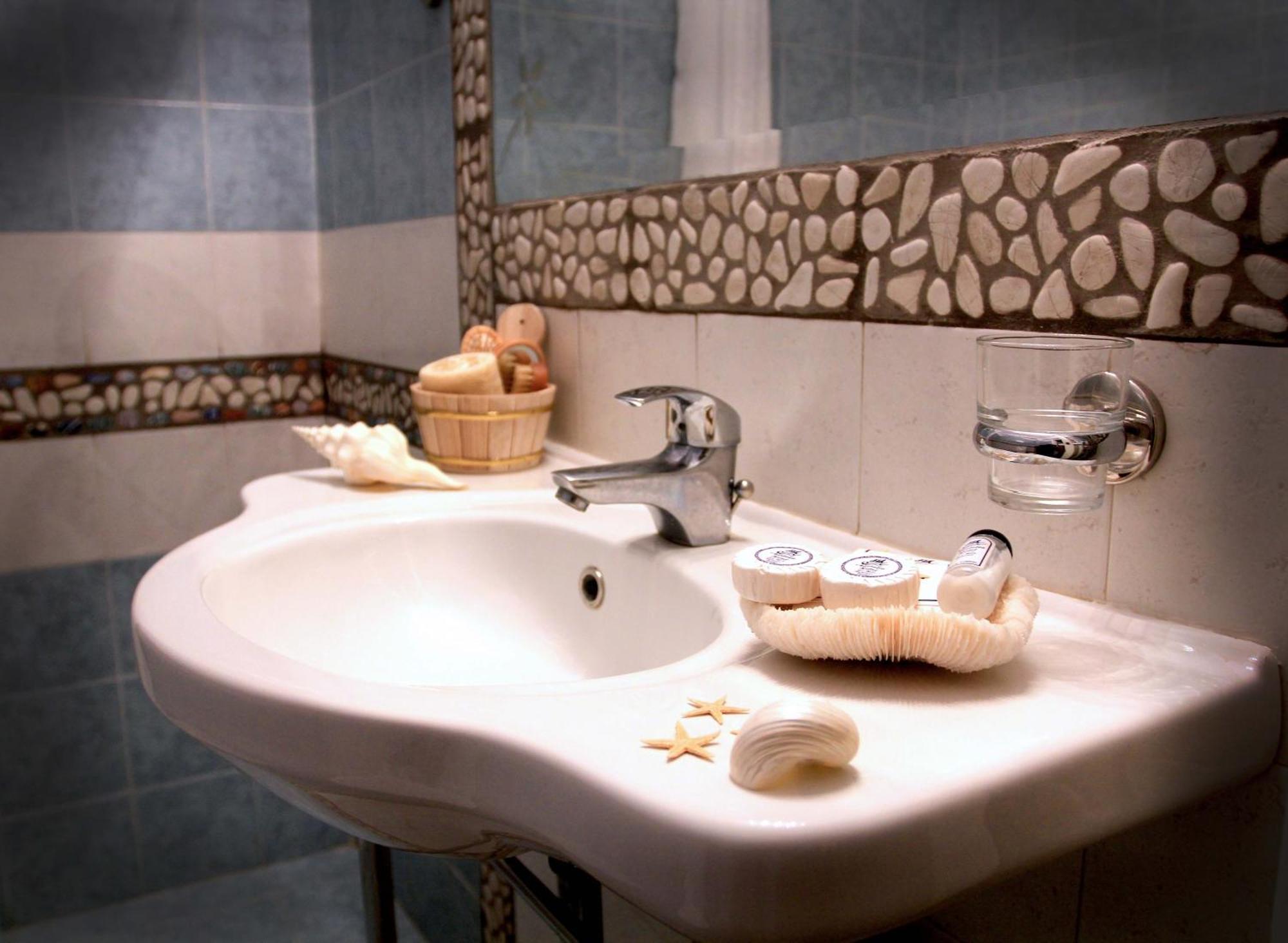 Hotel Anatolia Ano Mera Bagian luar foto